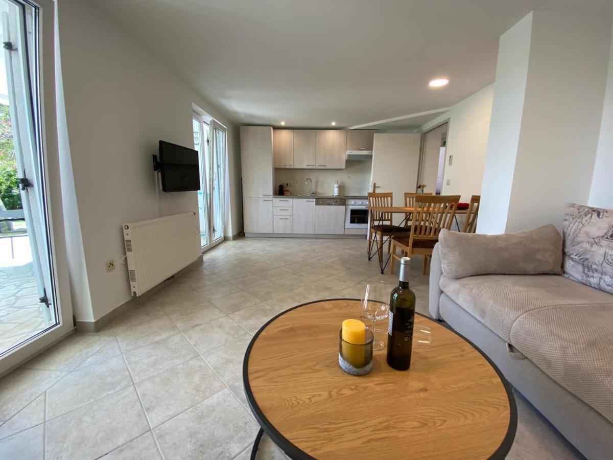 Apartment Bianca Premantura Istrien ภายนอก รูปภาพ